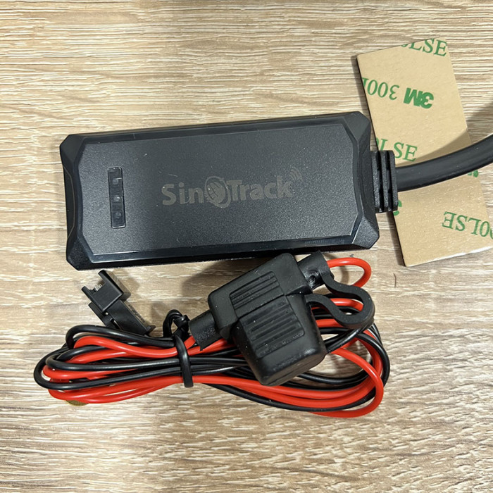 GPS трекер для авто Sinotrack ST-900